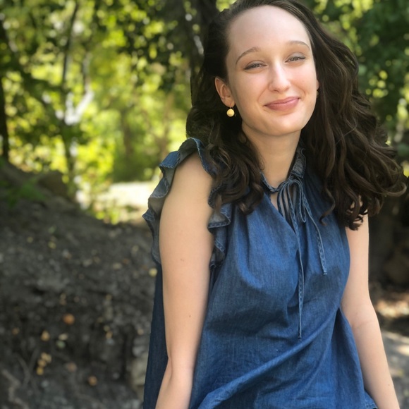 Meet your Posher, Maggie - Picture 1 of 1